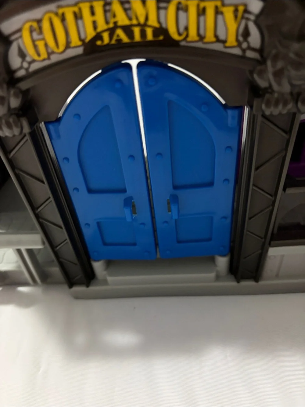 Mattel Gotham City Jail Playset - Blue & Purple With Accessories & Batman Figure